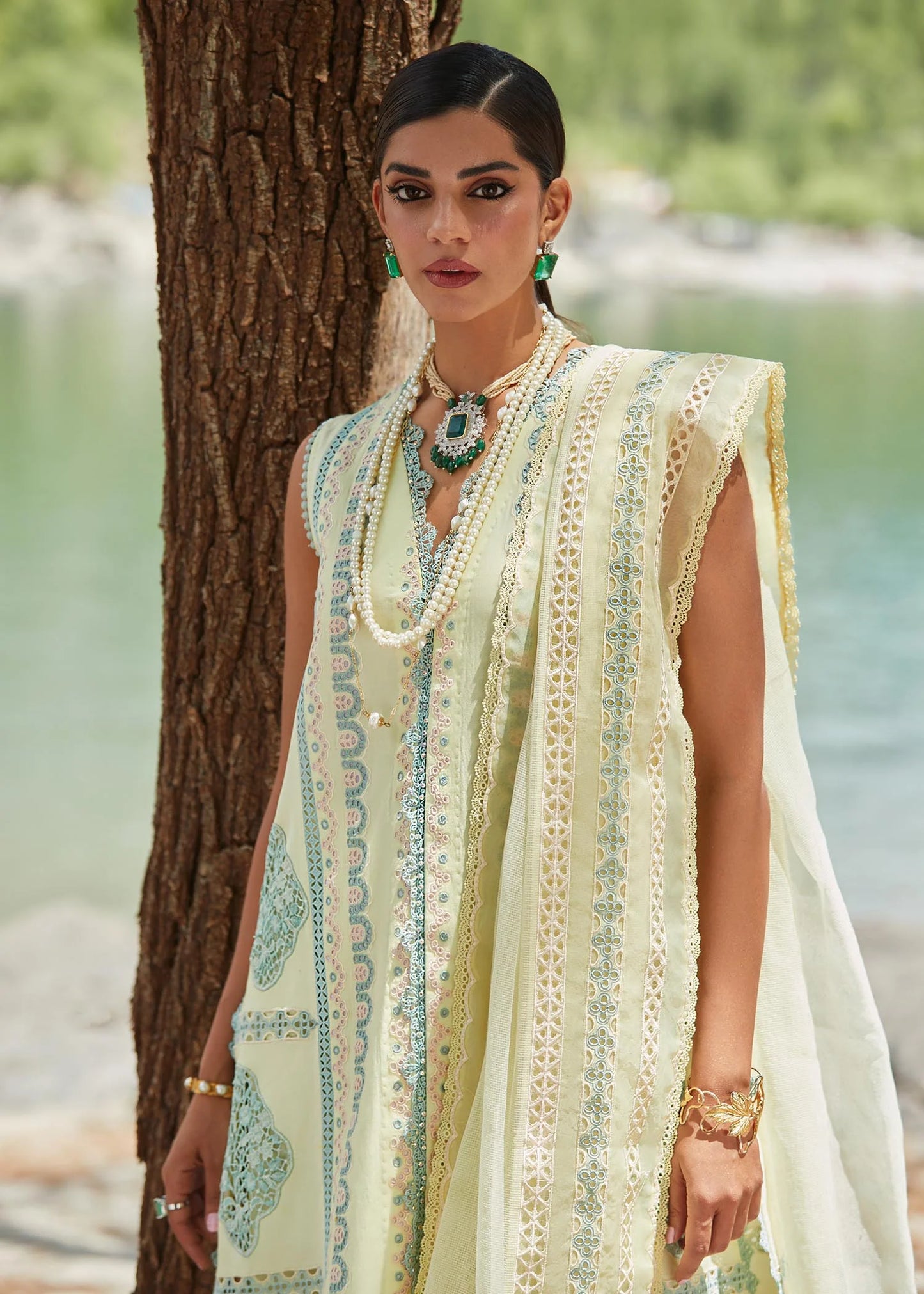 Crimson Luxury Lawn Medley of Lace - D7 B