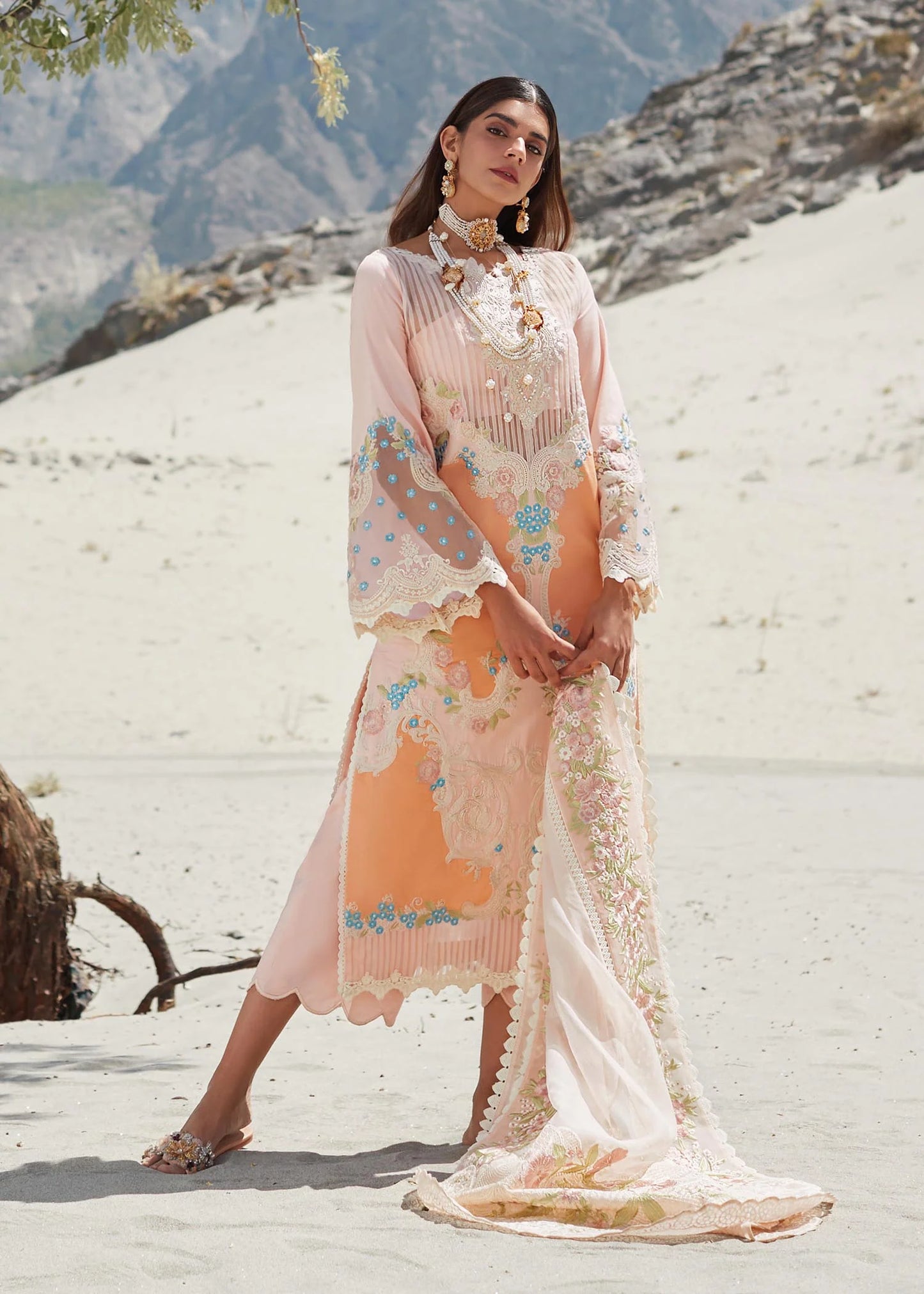 Crimson Luxury Lawn Marori Dreams - D8 B