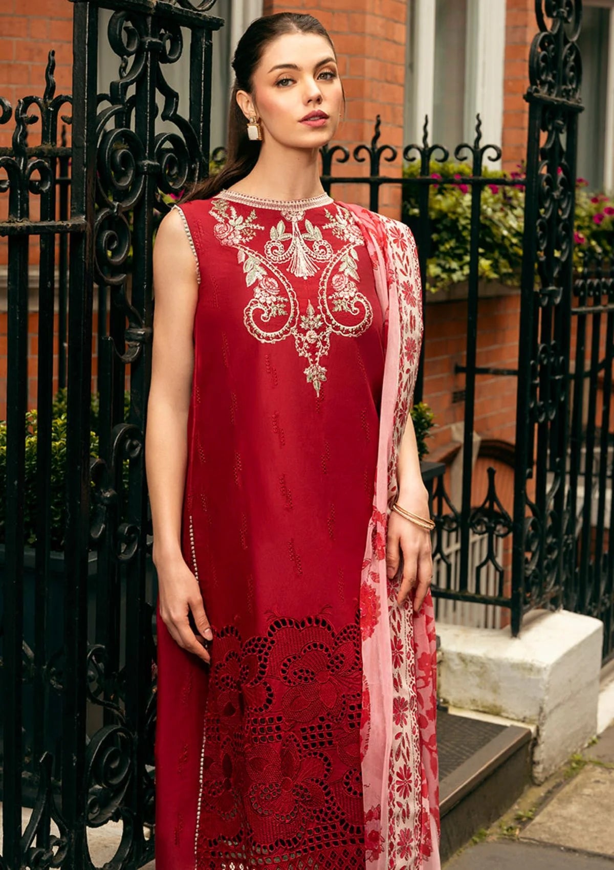 Mushq Hemline Lawn Chikankari 24 | HMC-06