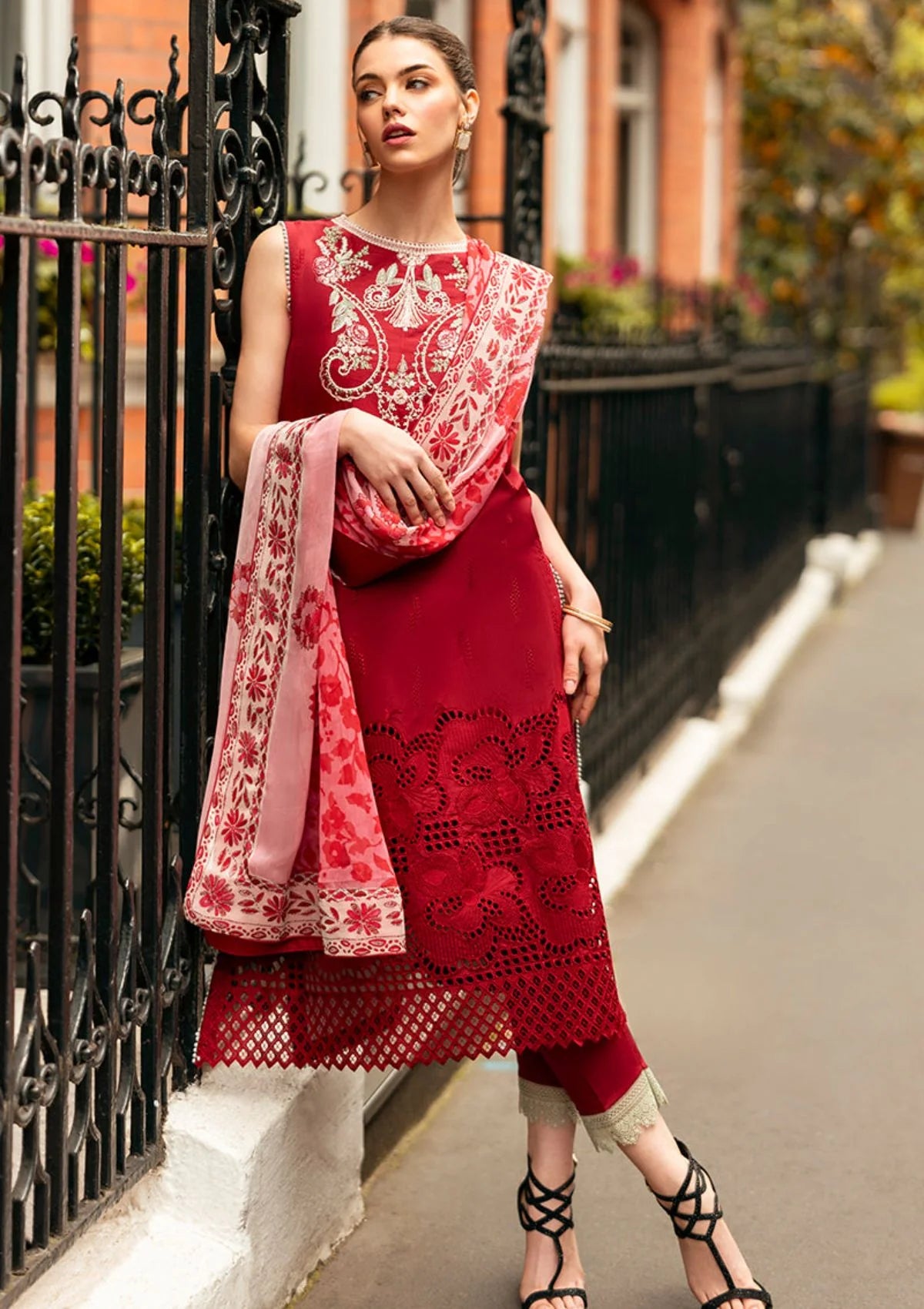 Mushq Hemline Lawn Chikankari 24 | HMC-06