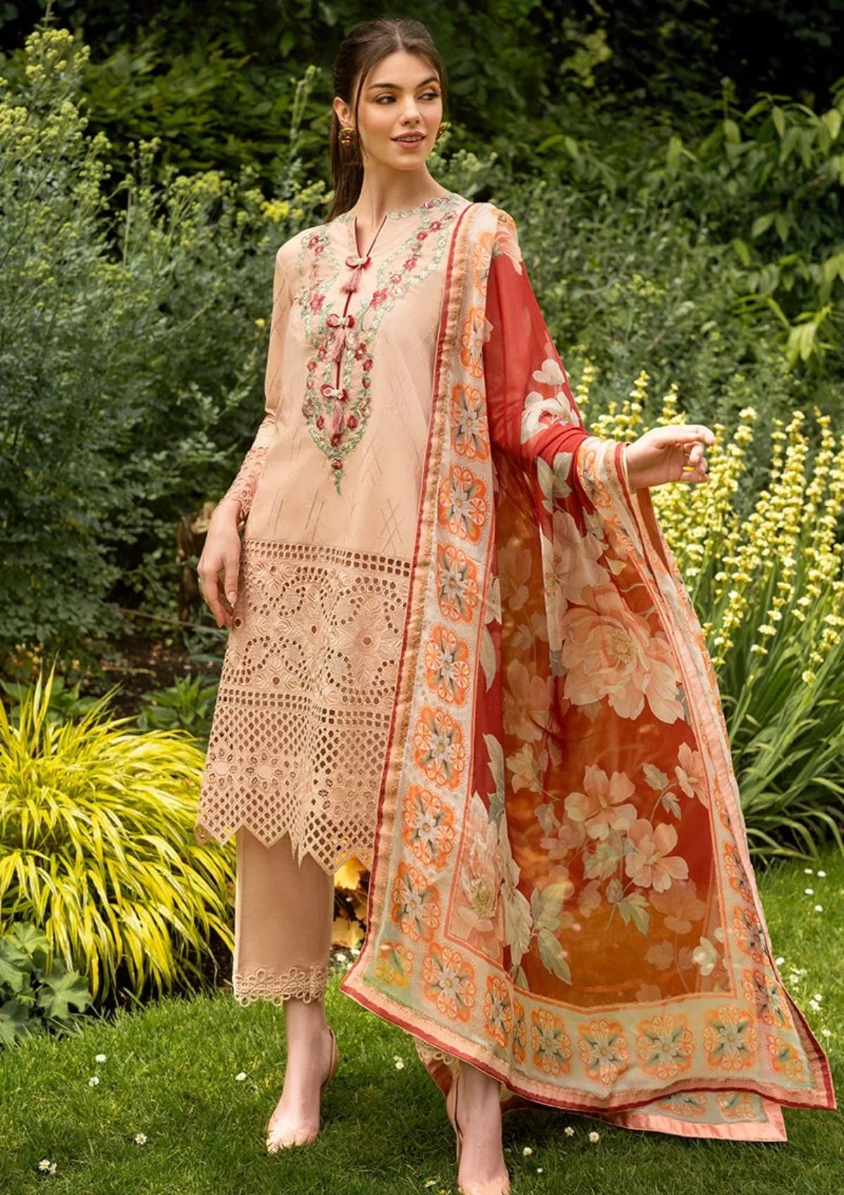 Mushq Hemline Lawn Chikankari 24 | HMC-12